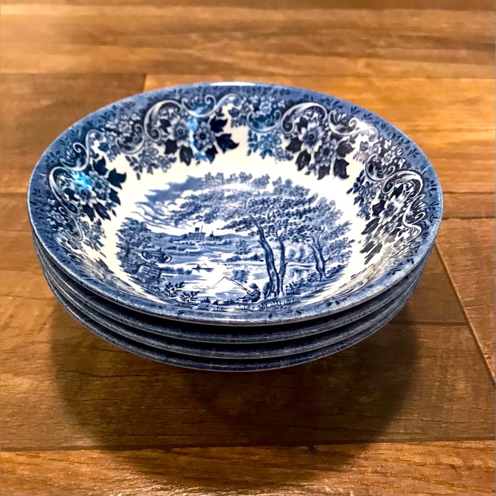 NWT Mint Condition Bowls